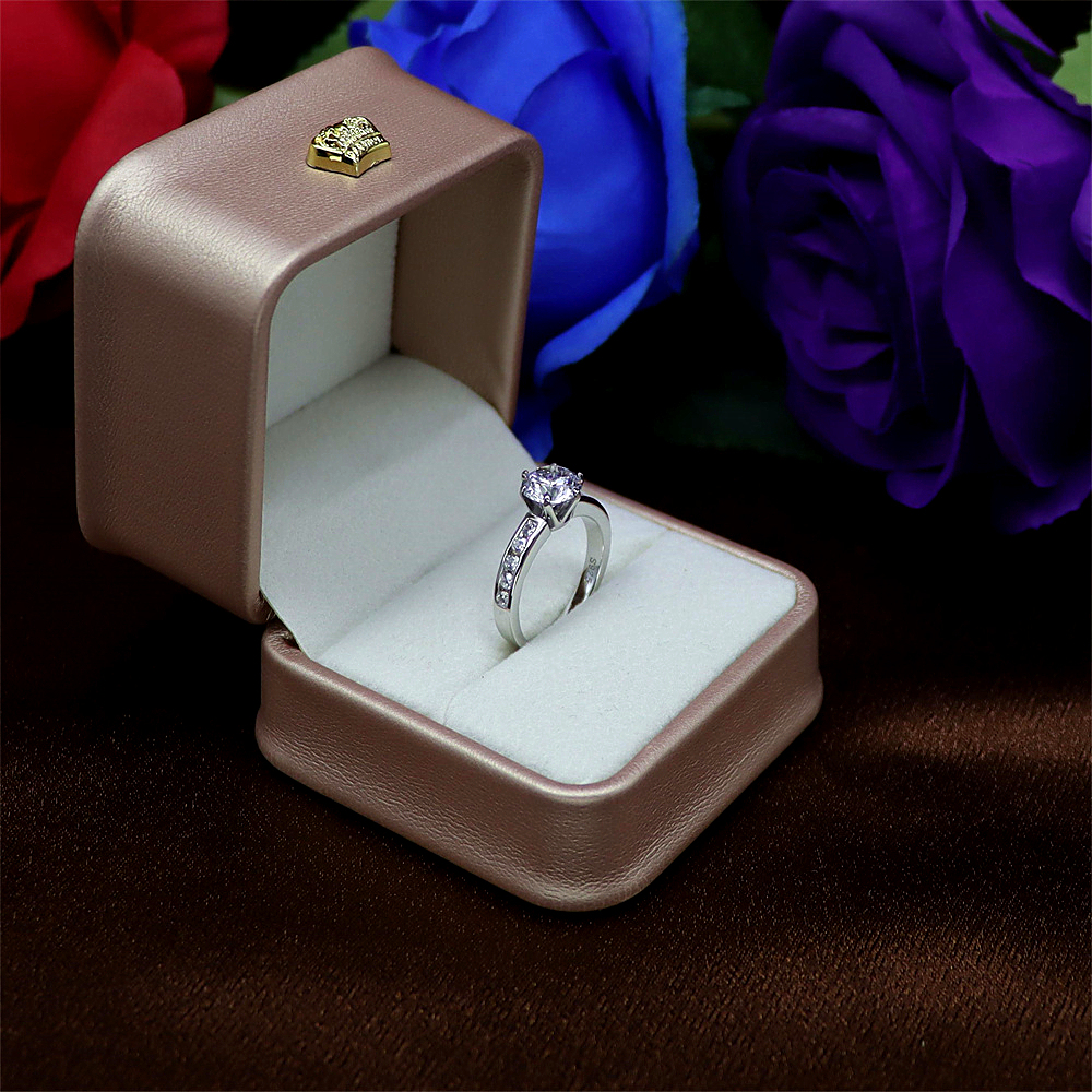 S925 Sterling Silver Six-Prong Zirconia Crown Solitaire Wedding Ring for Women