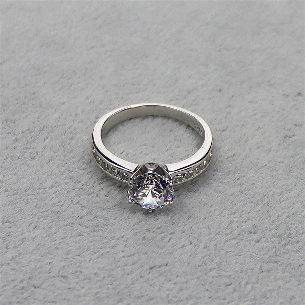 S925 Sterling Silver Six-Prong Zirconia Crown Solitaire Wedding Ring for Women