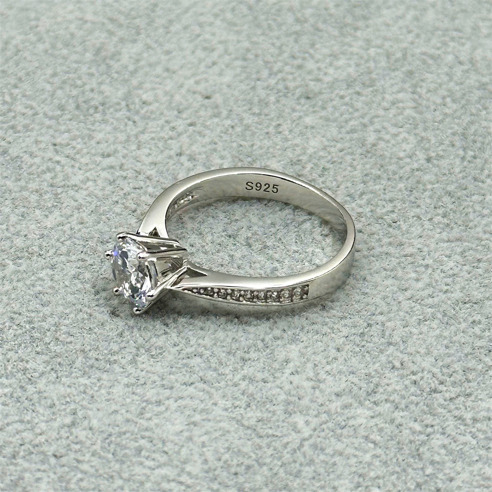 S925 Sterling Silver Six-Prong Zircon Engagement Ring