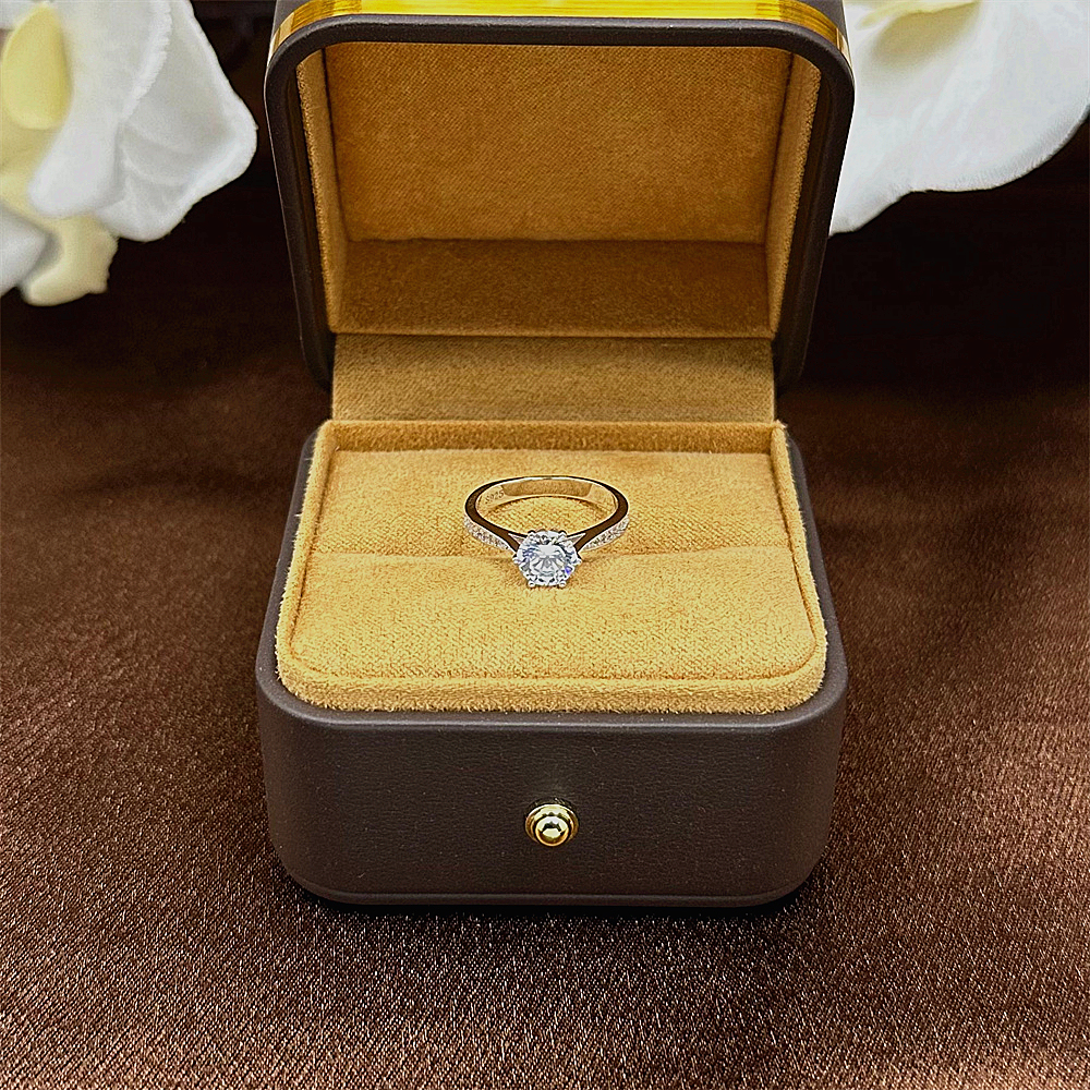 S925 Sterling Silver Six-Prong Zircon Engagement Ring