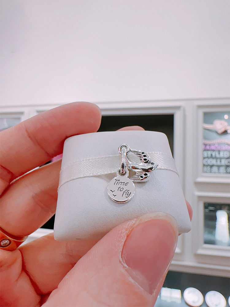 PANDORA 925 Blue Crystals Sparkling Swallow & Quote Fly Charm