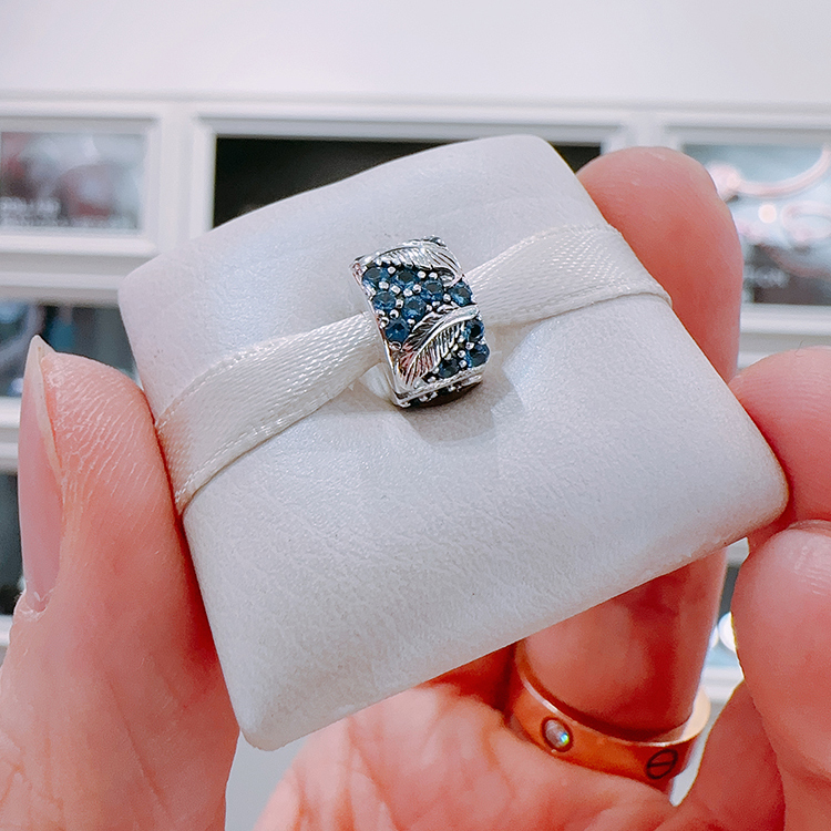 PANDORA 925 Curved Feather Blue CZ Pave Clip Charm