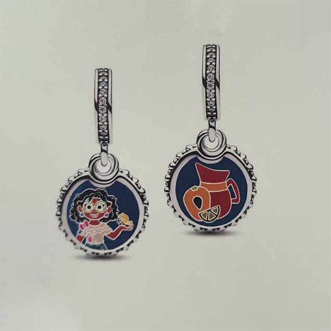 THE 2023 FOOD & WINE PANDORA SET IS AS ENTICING AS THE FOOD!