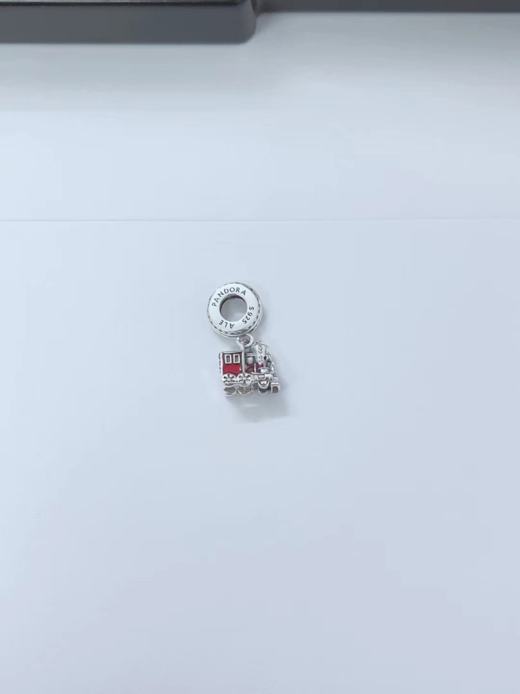 2023 WDW  Parks Exclusive Pandora Charm Walt Railroad Train
