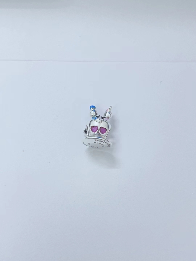 2023  Parks Pandora Valentine’s Charm Donald Daisy Duck Teacup