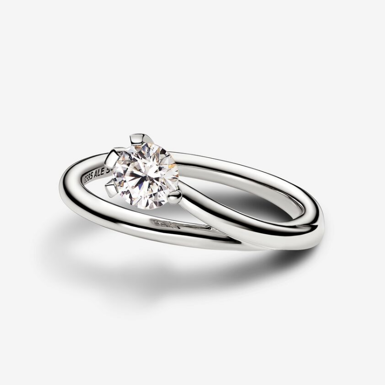 Pandora Nova Asymmetric Ring  with pouch