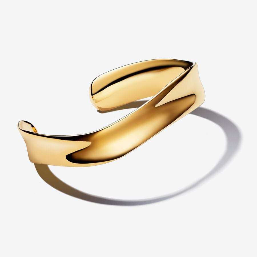 PANDORA Essence Gold Organically Shaped Broad Open Bangle