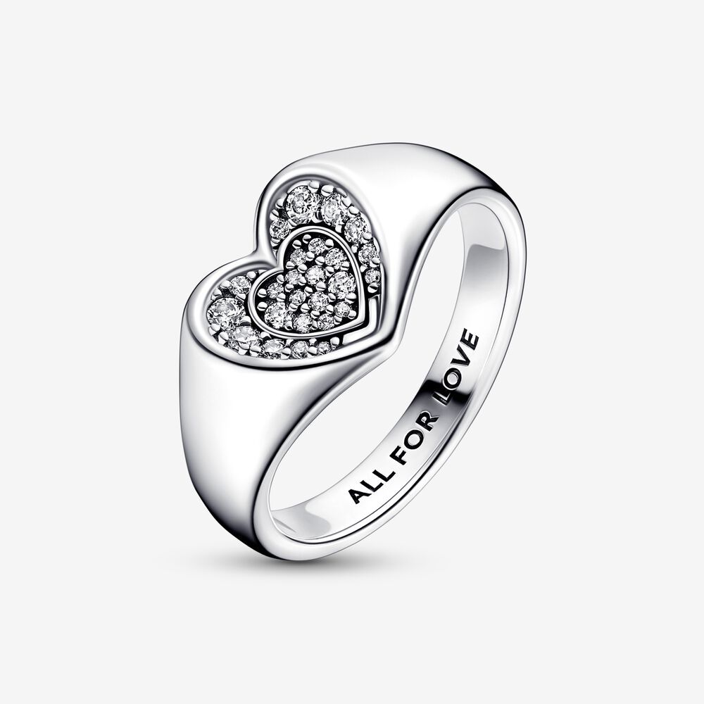 pandora Radiant Heart Pavé Signet Ring