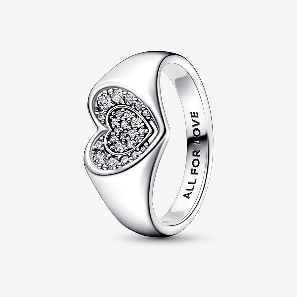 pandora Radiant Heart Pavé Signet Ring