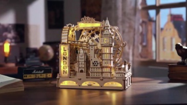 London Iconic Marble Travel (Decoration, Education & Entertainment)