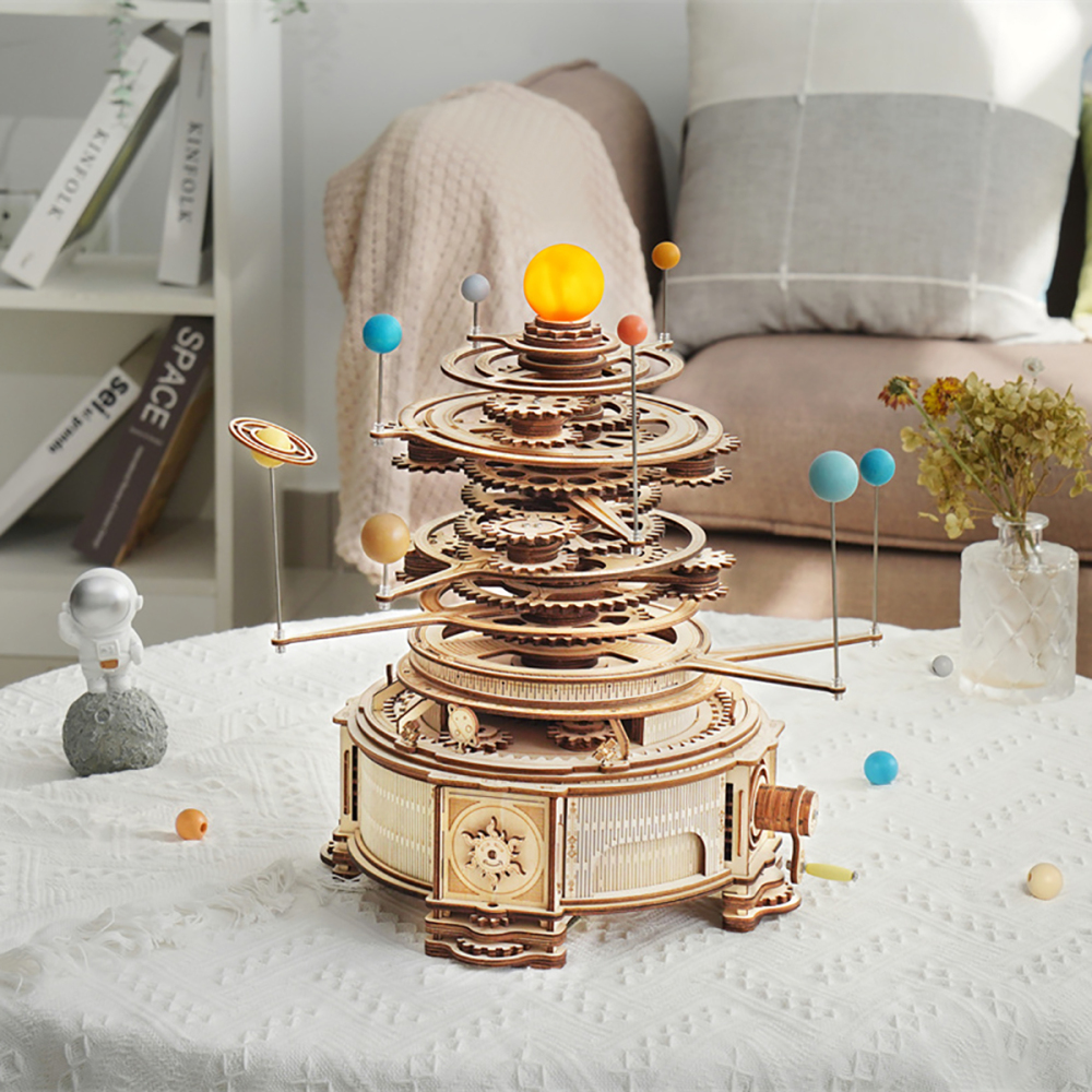 Rotatable Mechanical Orrery