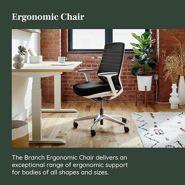 Silla ergonómica: una silla de escritorio versátil con soporte lumbar ajustable, respaldo de malla transpirable y ruedas suaves