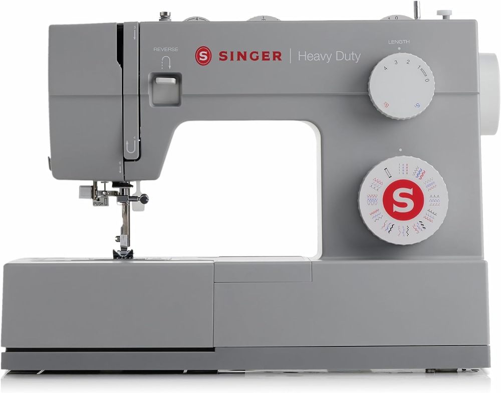 Máquina de Coser Resistente con Kit de Accesorios Incluido, 110 Aplicaciones de Puntada 4432, Perfecta para Principiantes, Gris