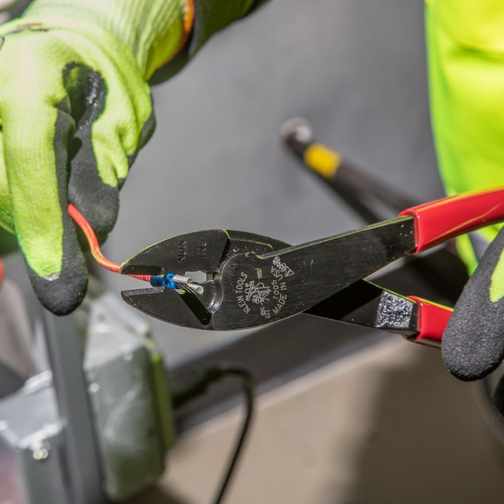 Juego de herramientas manuales para electricistas: 28 piezas, alicates, destornilladores, desarmadores de tuercas, llaves inglesas y más herramientas Klein 80028