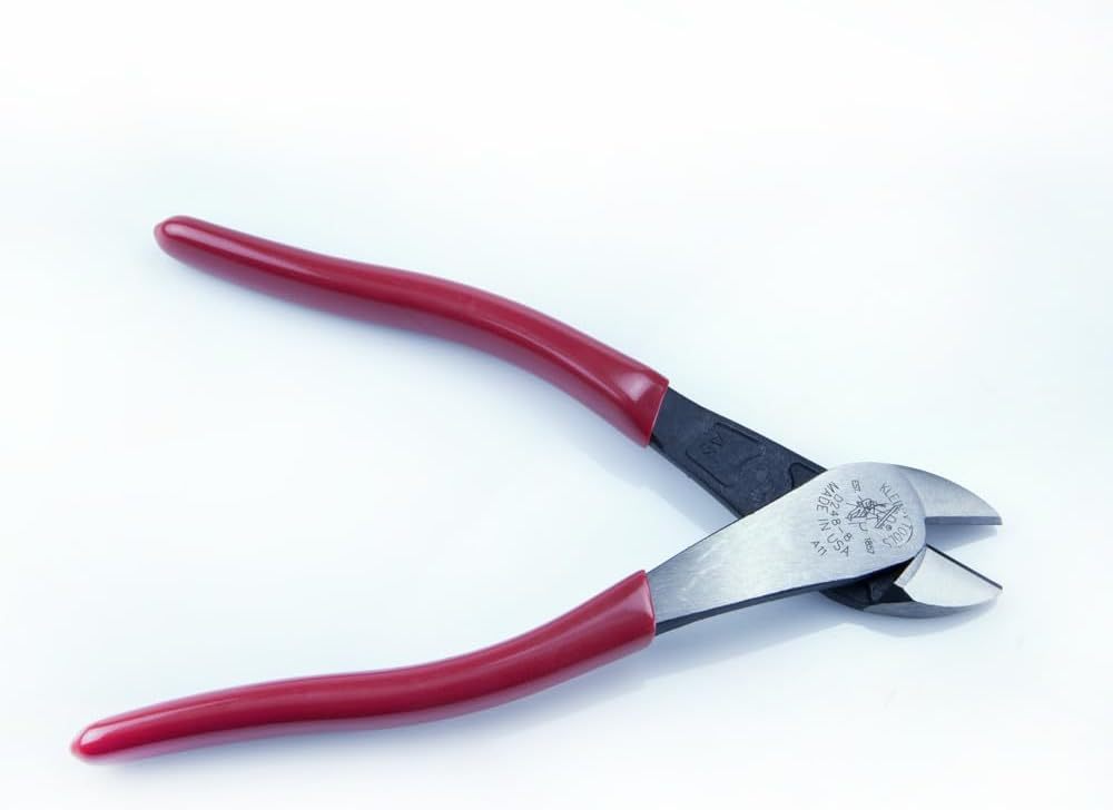 Juego de herramientas manuales para electricistas: 28 piezas, alicates, destornilladores, desarmadores de tuercas, llaves inglesas y más herramientas Klein 80028