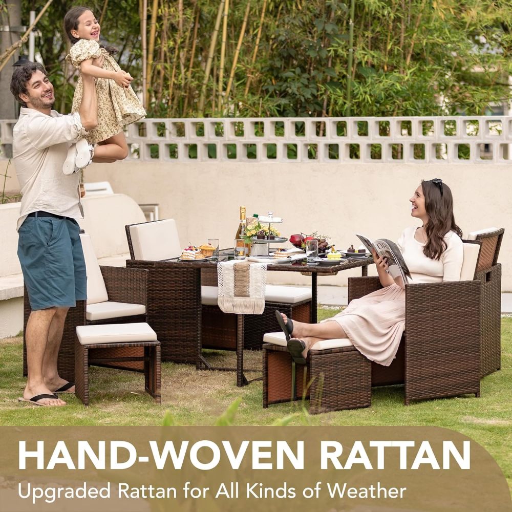 Devoko - Juego de 9 sillas de ratán para patio con mesa de vidrio y mesa de patio con asiento acolchado y parte trasera (beige)
