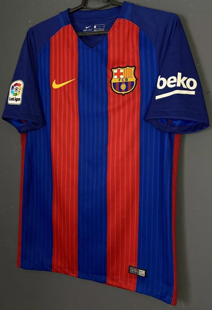 Barcelona Retro Home #10 Messi Shirt 2016-2017 Non-Customize
