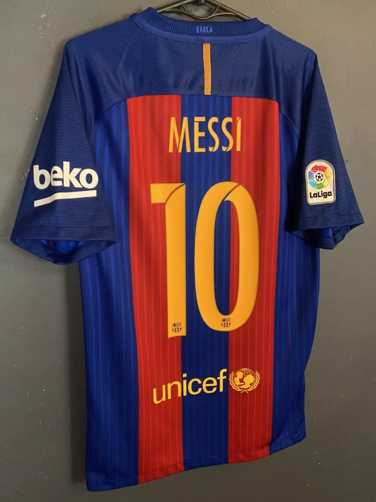 Barcelona Retro Home #10 Messi Shirt 2016-2017 Non-Customize