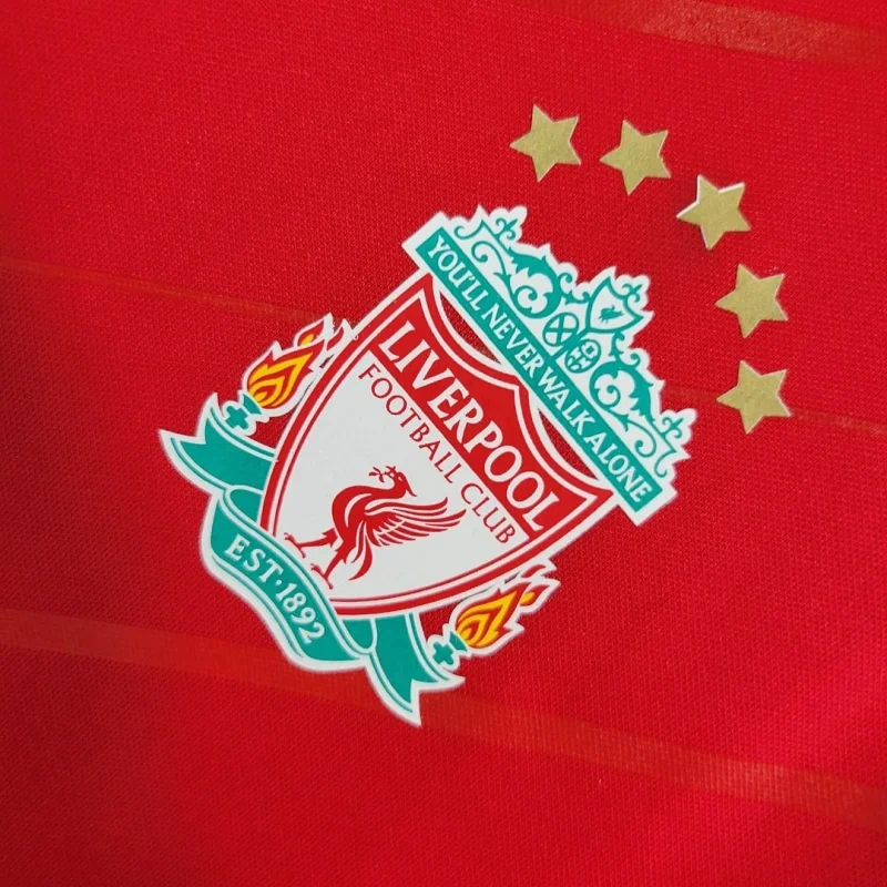 Retro Liverpool Home Football Shirt 2005/2006