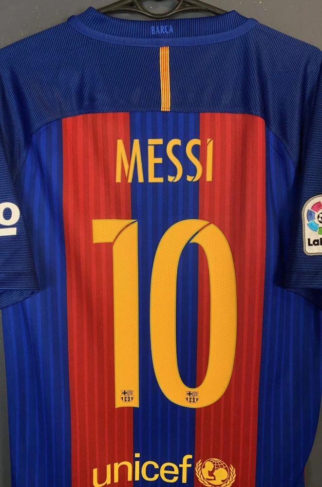 Barcelona Retro Home #10 Messi Shirt 2016-2017 Non-Customize