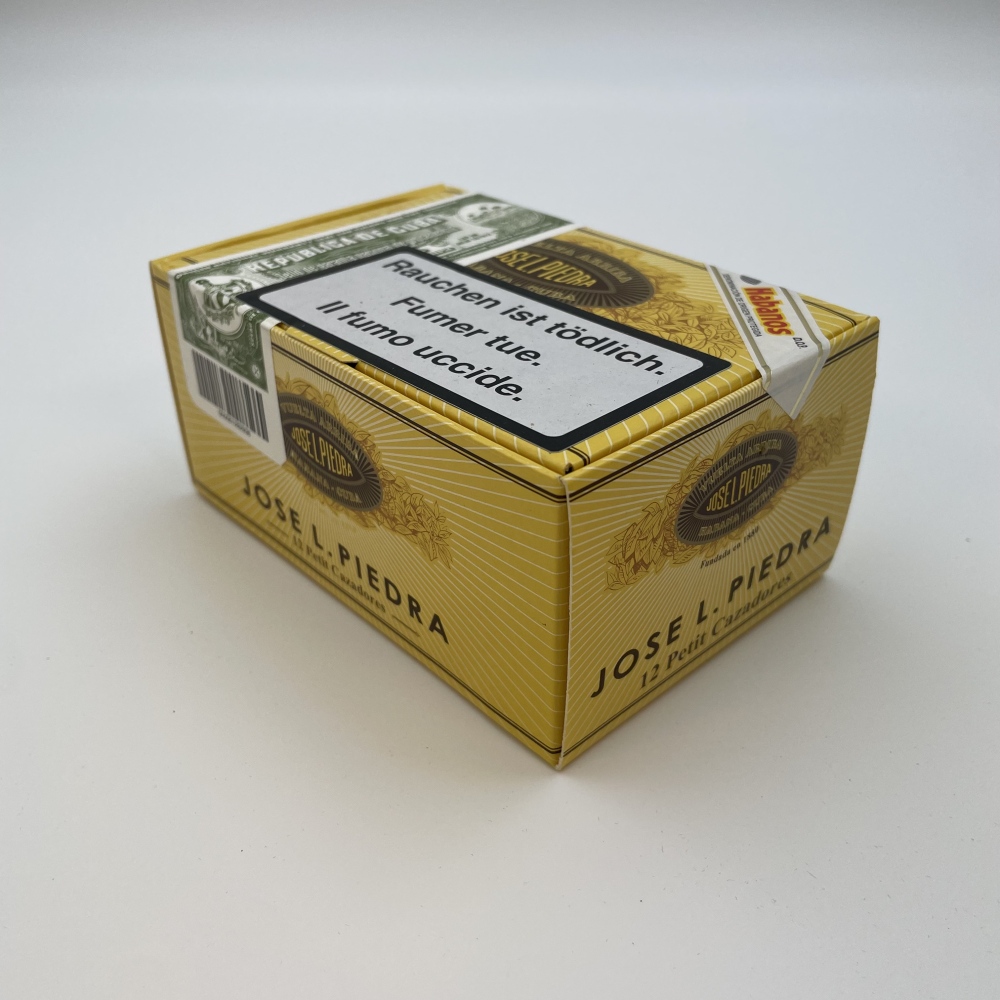 Jose L. Piedra Petit Cazadores [12]