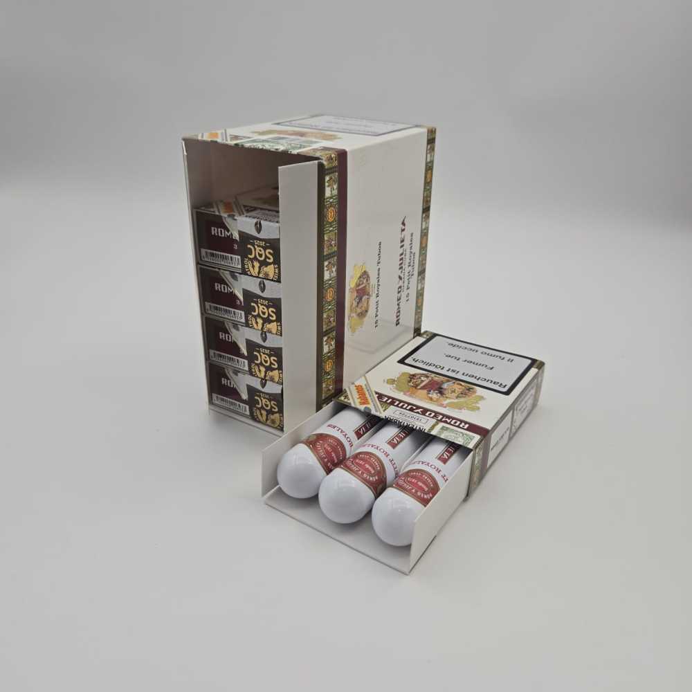 Romeo Petit Royales A/T [3]