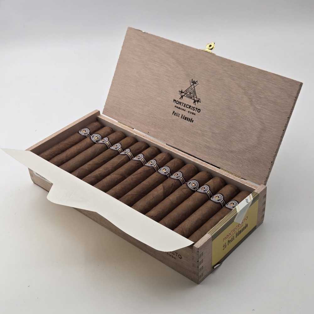 Montecristo Petit Edmundo SBN [25] 蒙特 小埃蒙多