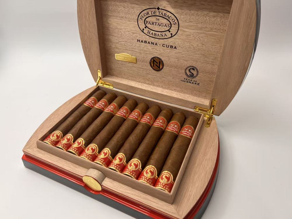 Partagas Cedros Year of the Snake (18) 帕特加斯 蛇年限定