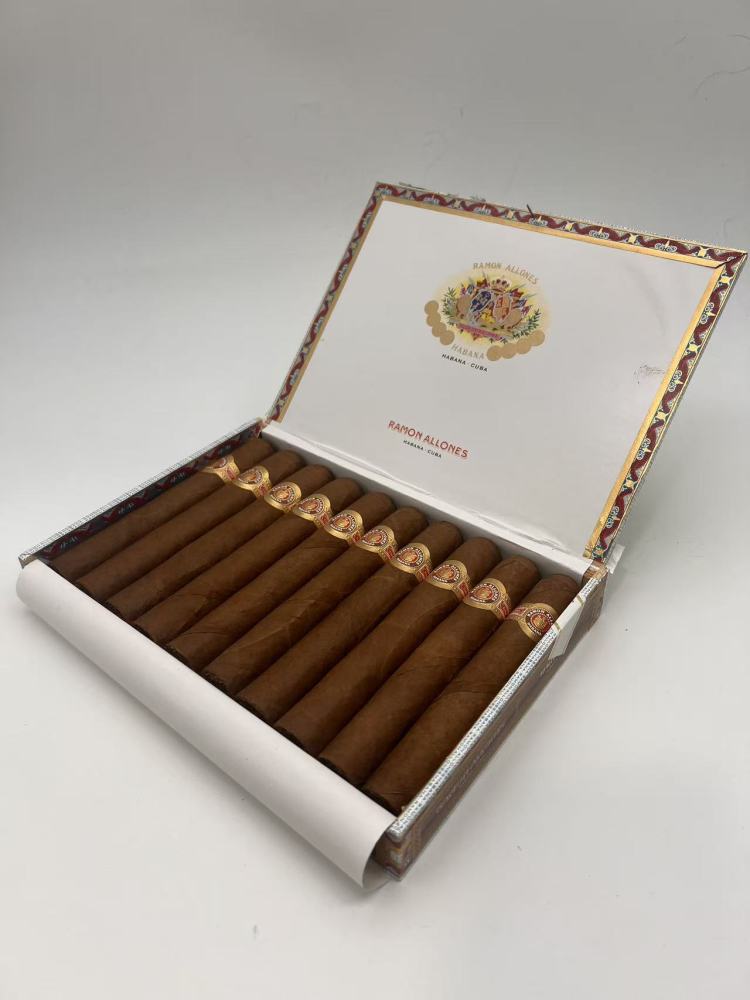 R. Allones Allones No. 3 [10]  雷蒙阿隆 3号