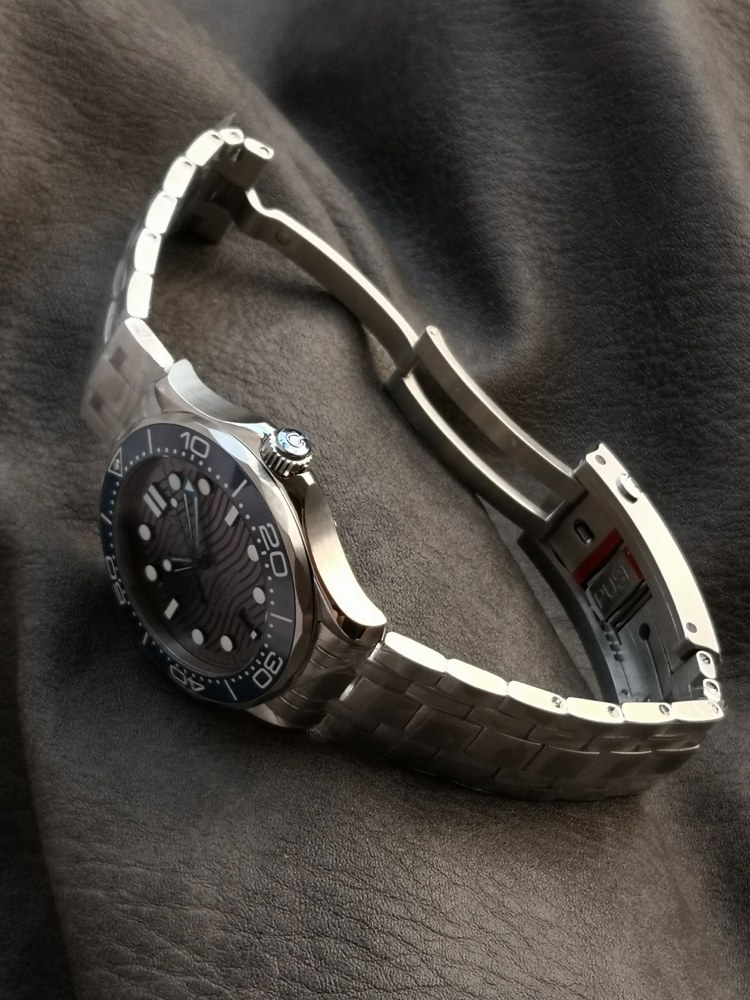omega 42mm