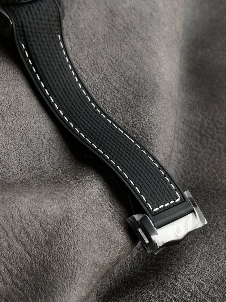 omega 44mm