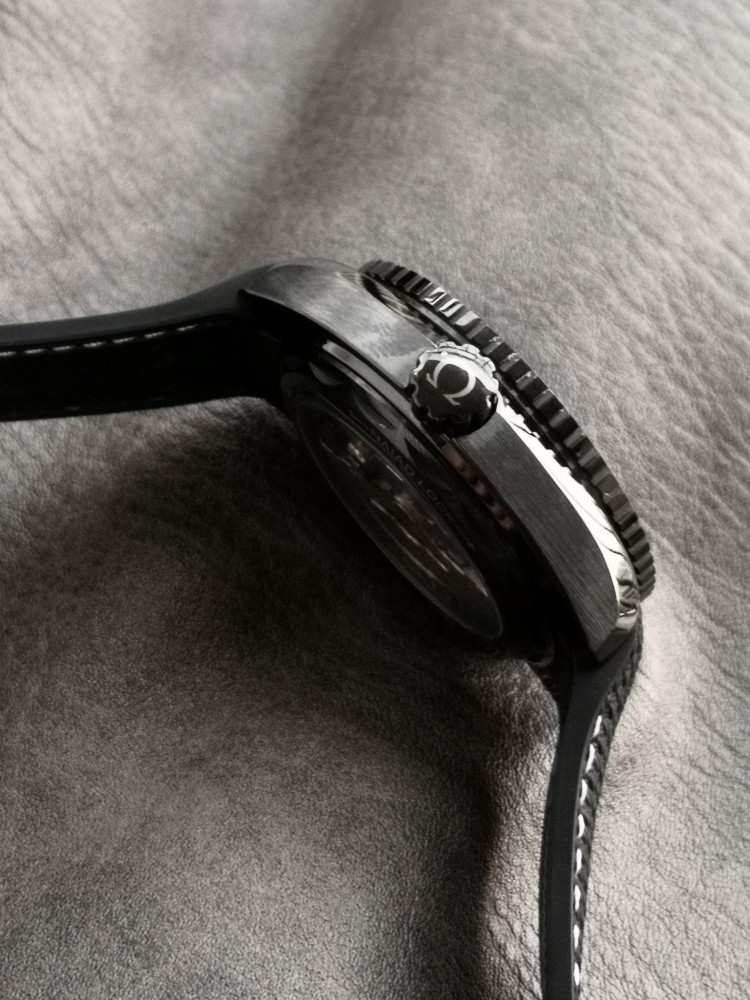 omega 44mm