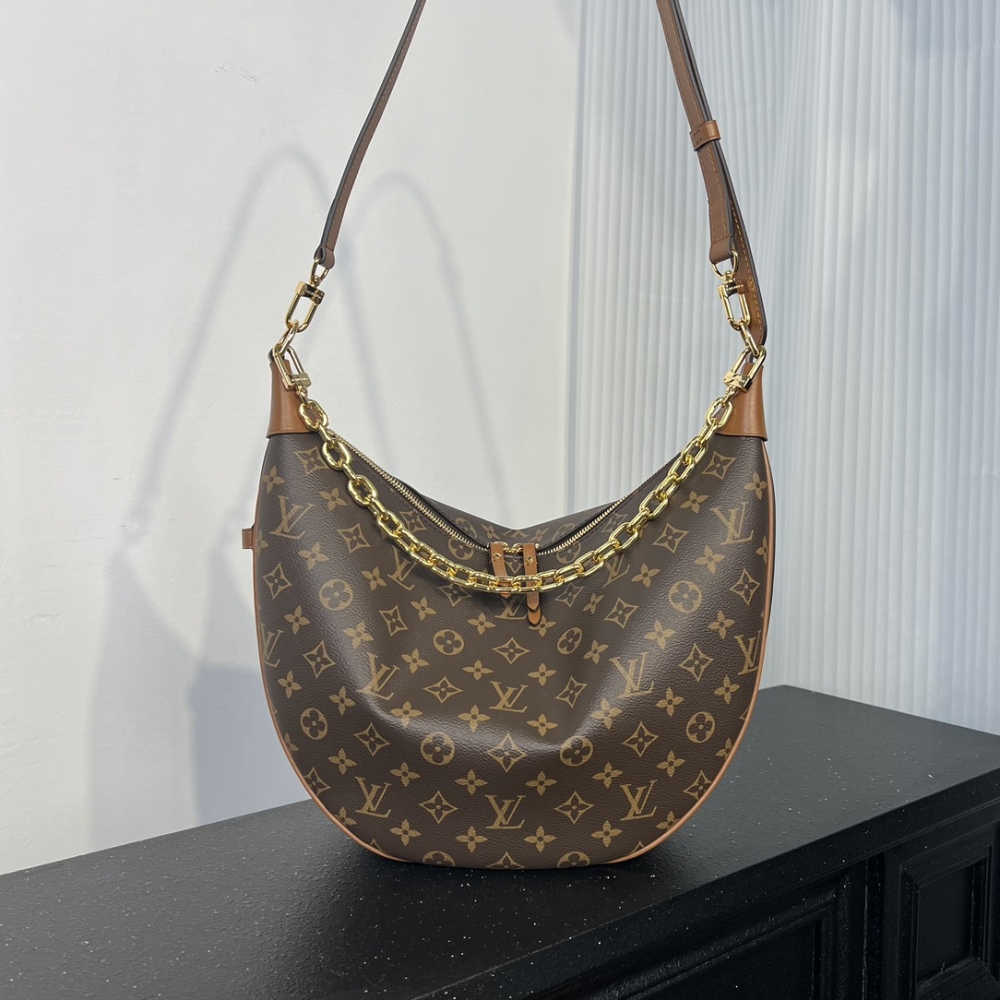 LV 36.5×10×26cm    M46311
