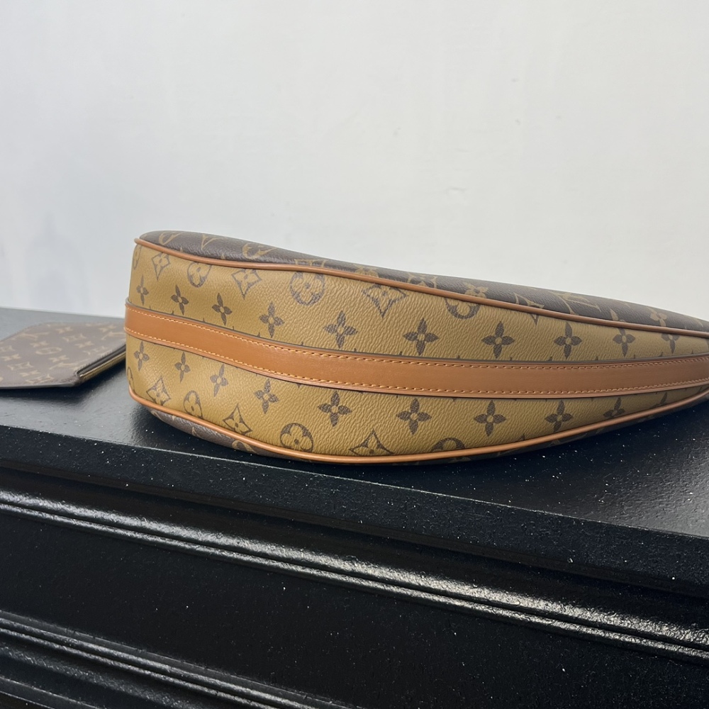 LV 36.5×10×26cm    M46311