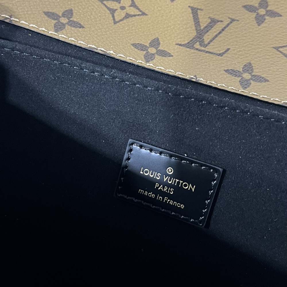 LV 24×18×10cm