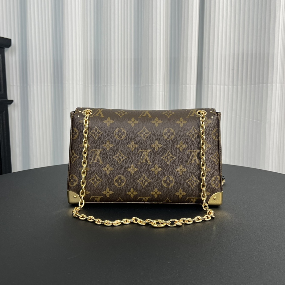 LV 16×8×27cm