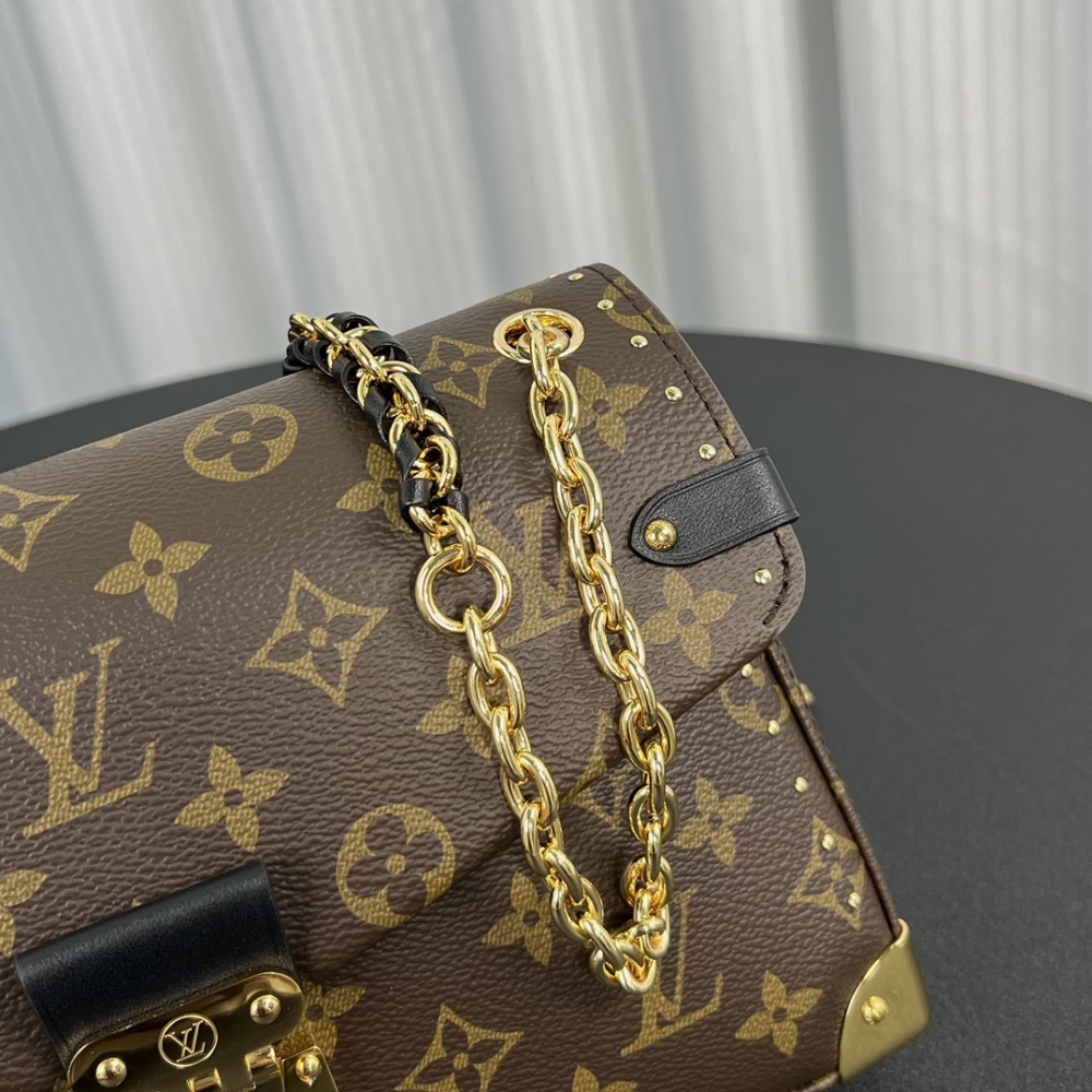 LV 16×8×27cm