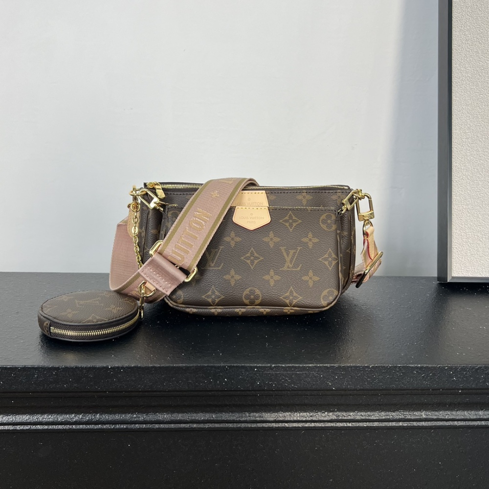 LV M44823