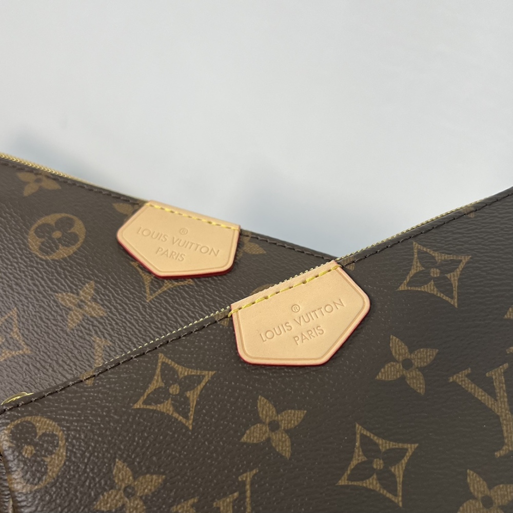 LV M44823