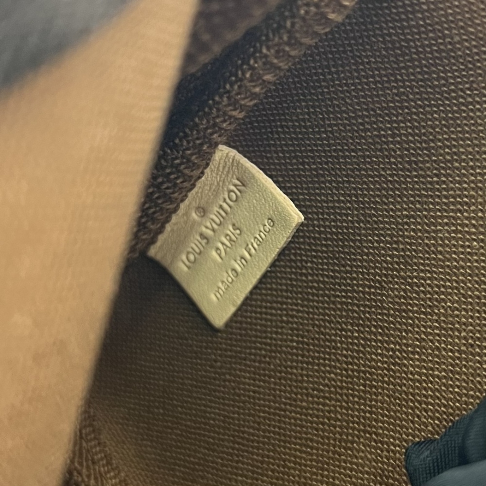 LV M44823