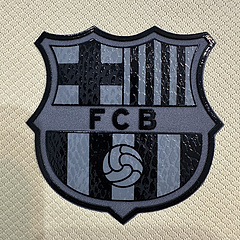25-26 Barcelona away