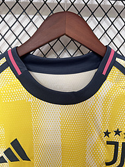 24-25 Juventus