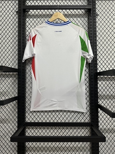 24-25 Italy
