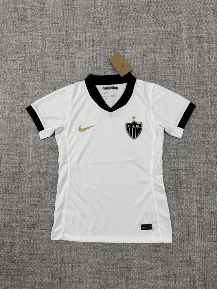 26-27Mineiro woman version