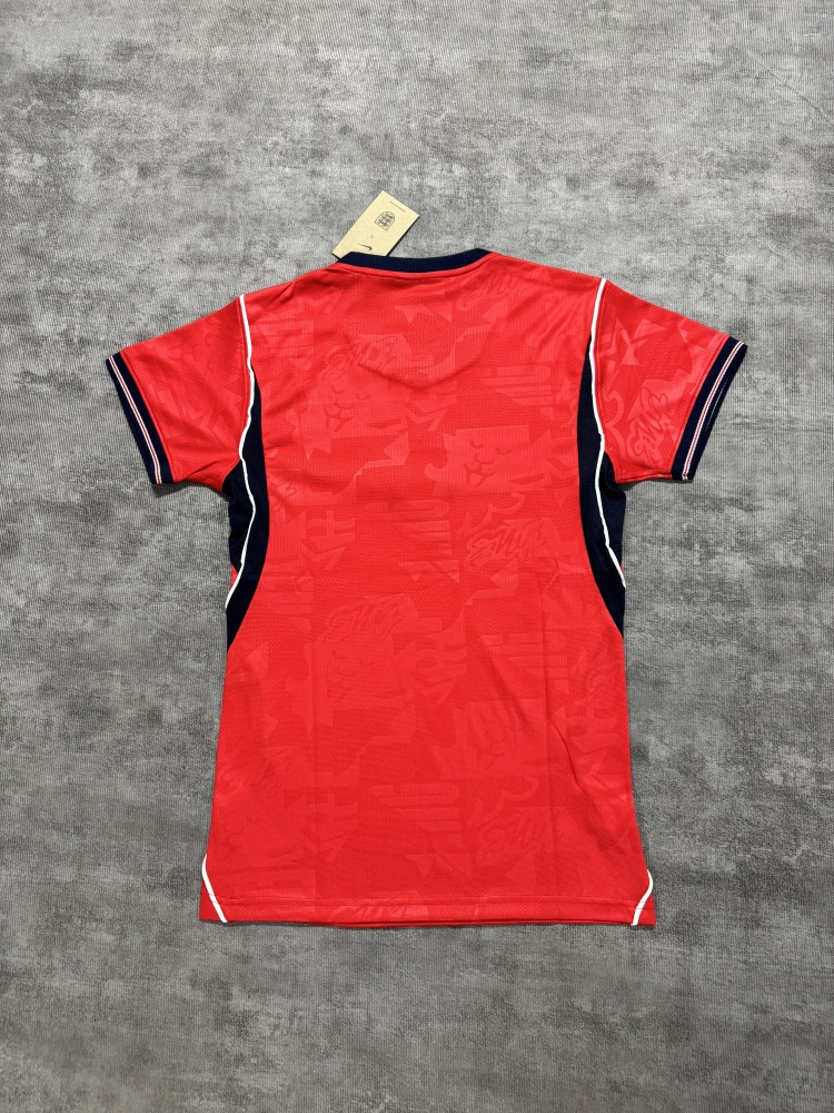 26-27 England woman version