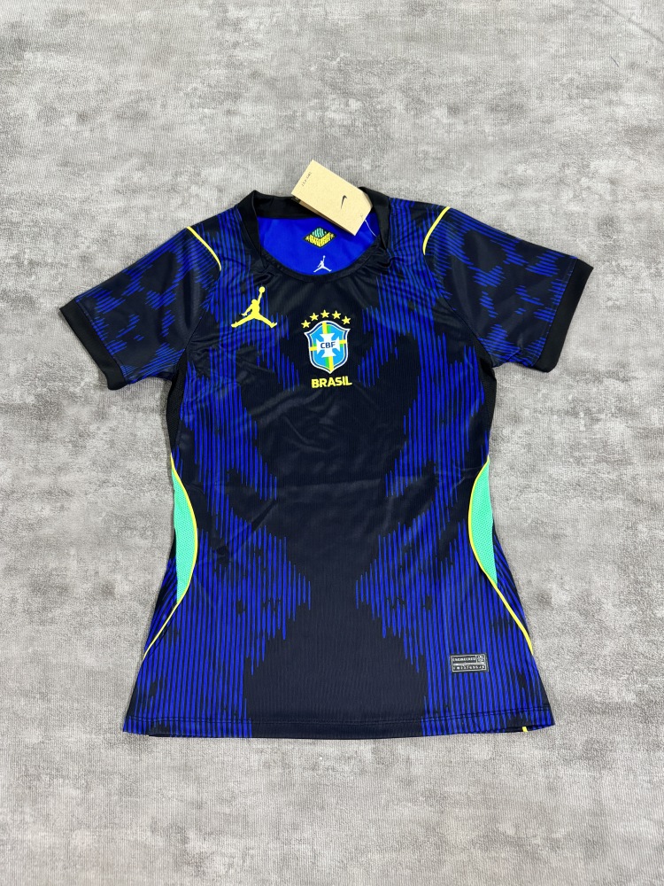 26-27 Brazil woman version