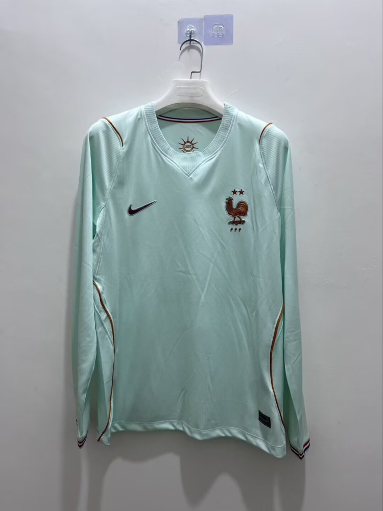26-27 France long sleeve