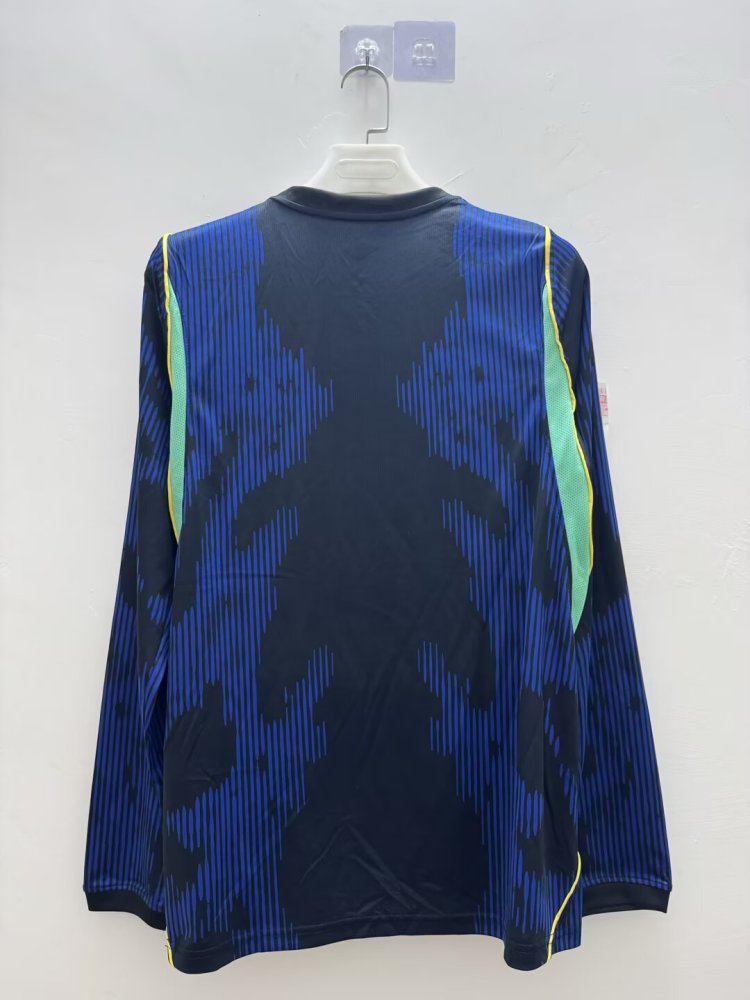 26-27 Brazil  long sleeve