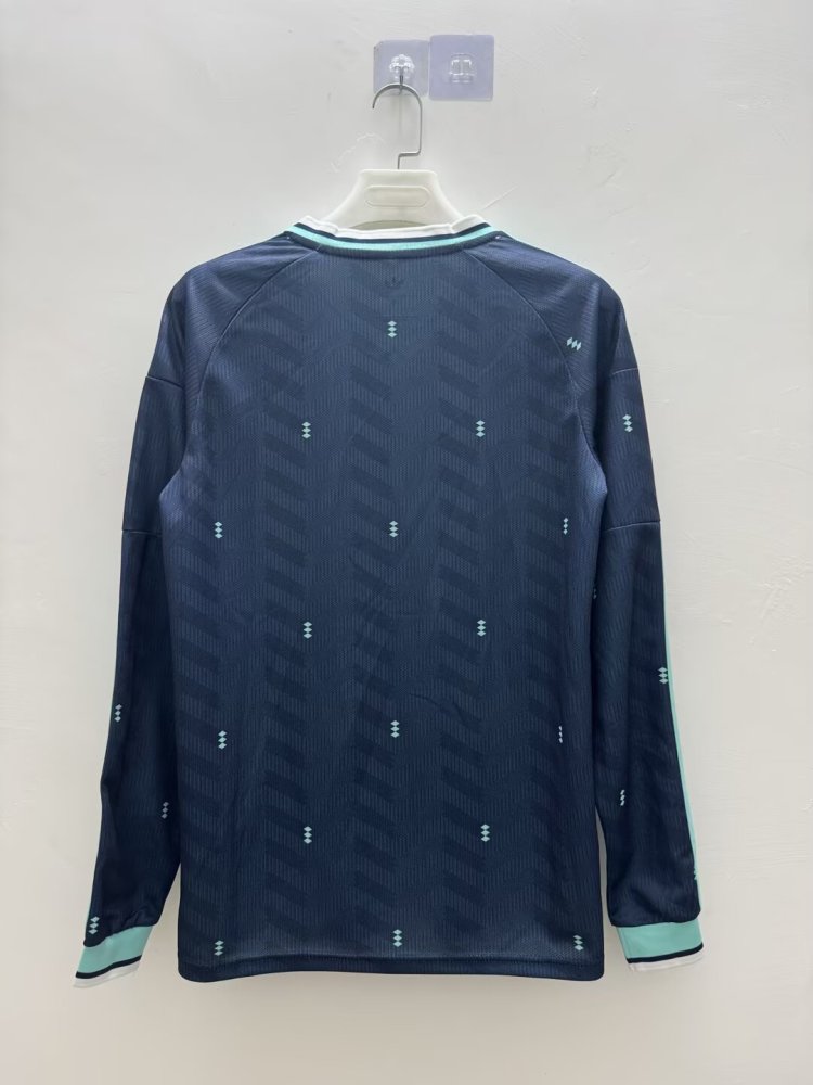 26-27 Germany  long sleeve