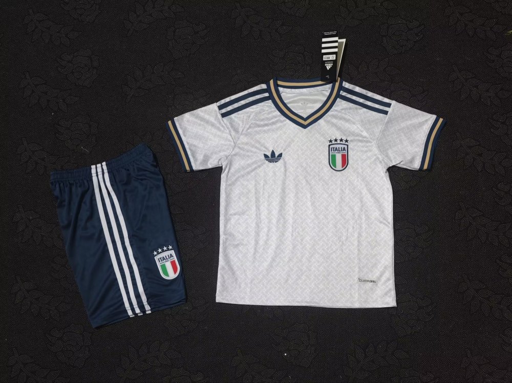 26-27 Italy